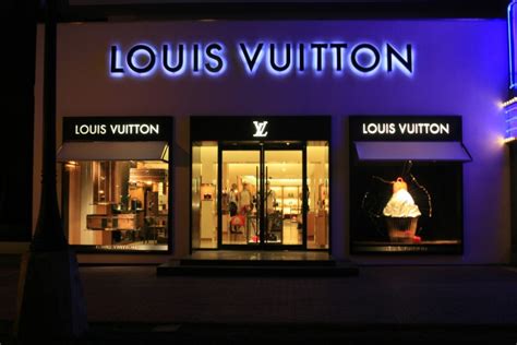 louis vuitton caribbean|louis vuitton oranjestad.